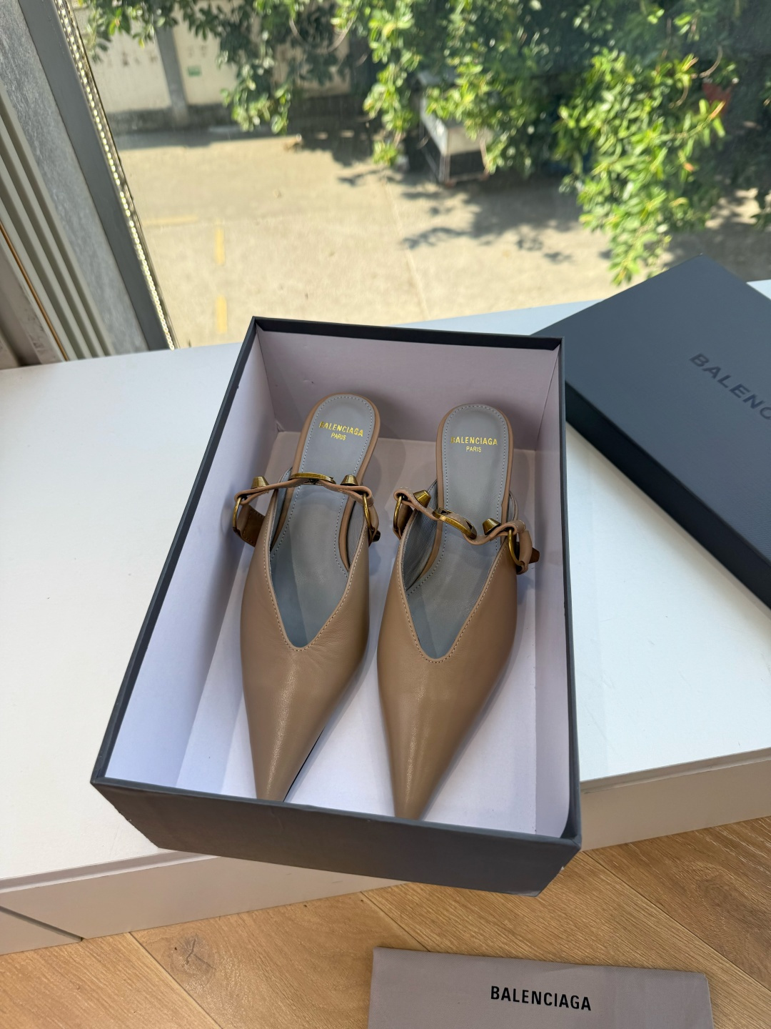 G289所见即所得Balenciag巴黎世家芭蕾高跟单鞋舞鞋巴黎世家非常经典的设计，高跟鞋非常性感，搭配狂野自我！不羁风