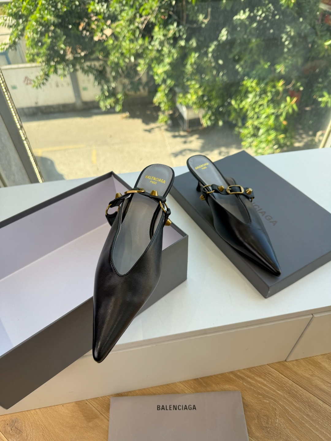 G289所见即所得Balenciag巴黎世家芭蕾高跟单鞋舞鞋巴黎世家非常经典的设计，高跟鞋非常性感，搭配狂野自我！不羁风