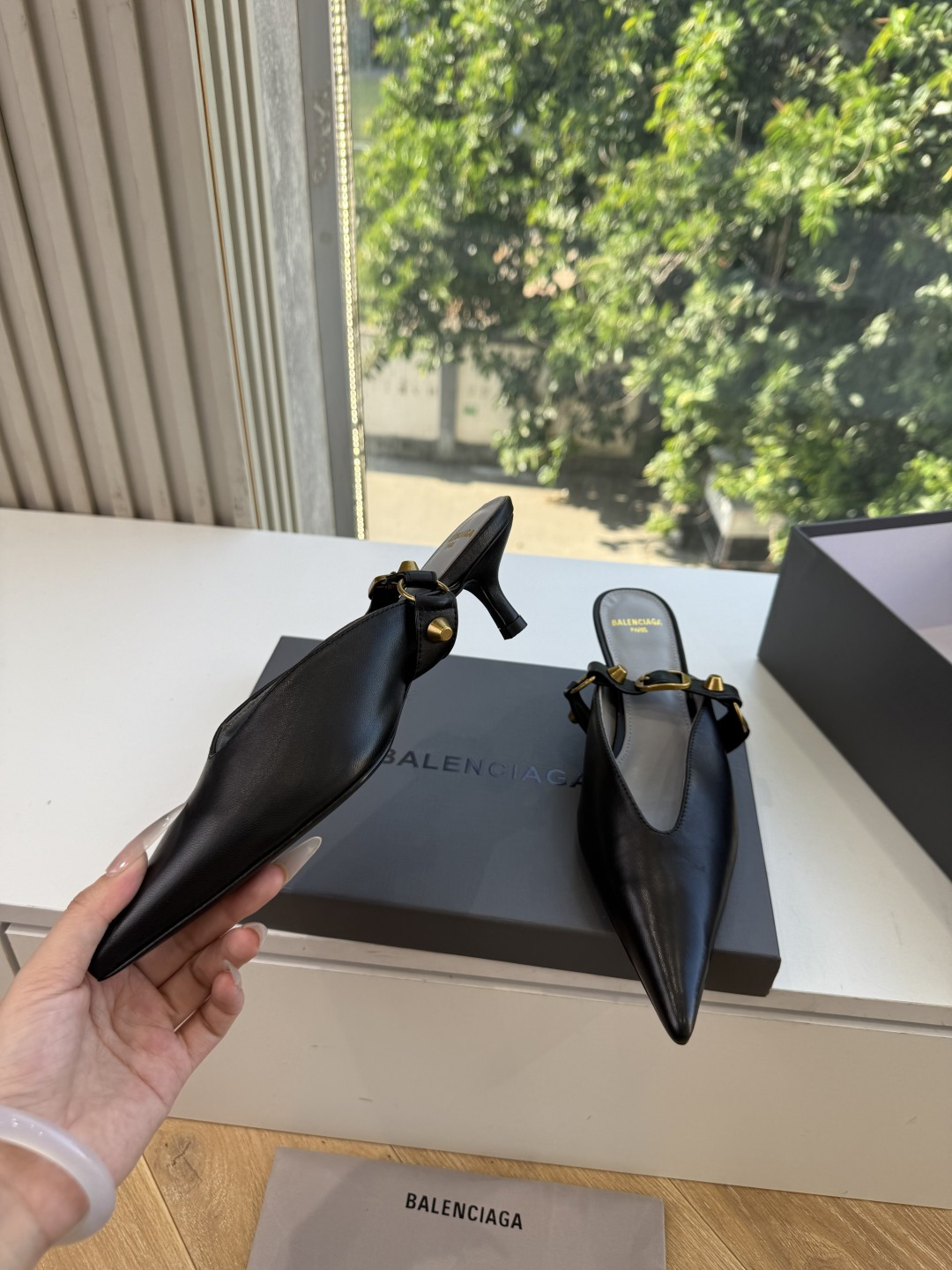 G289所见即所得Balenciag巴黎世家芭蕾高跟单鞋舞鞋巴黎世家非常经典的设计，高跟鞋非常性感，搭配狂野自我！不羁风