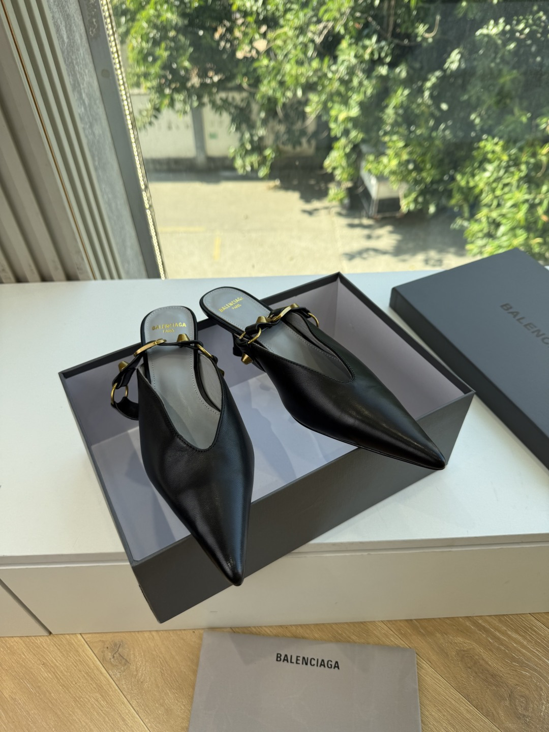 G289所见即所得Balenciag巴黎世家芭蕾高跟单鞋舞鞋巴黎世家非常经典的设计，高跟鞋非常性感，搭配狂野自我！不羁风