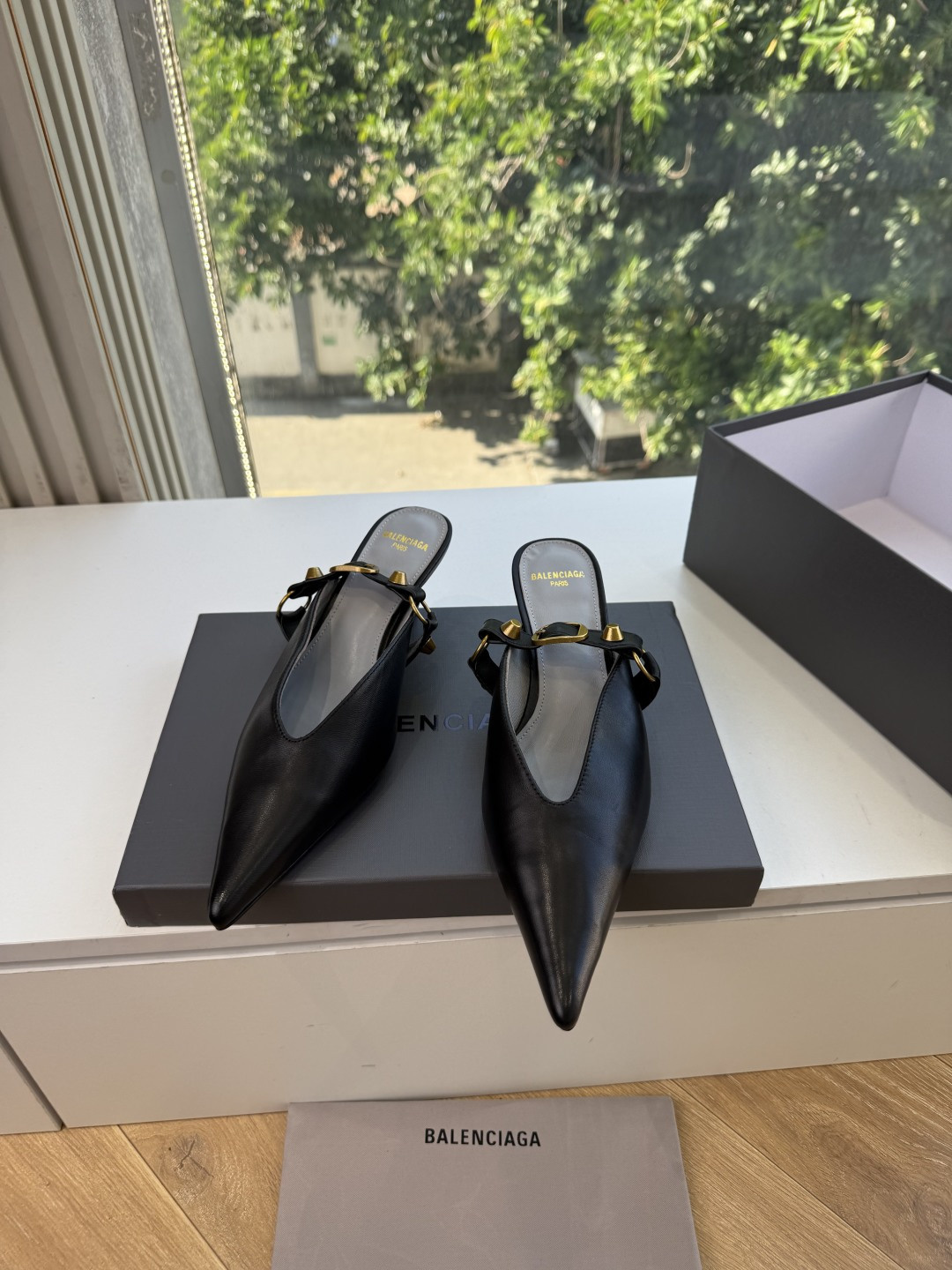 G289所见即所得Balenciag巴黎世家芭蕾高跟单鞋舞鞋巴黎世家非常经典的设计，高跟鞋非常性感，搭配狂野自我！不羁风