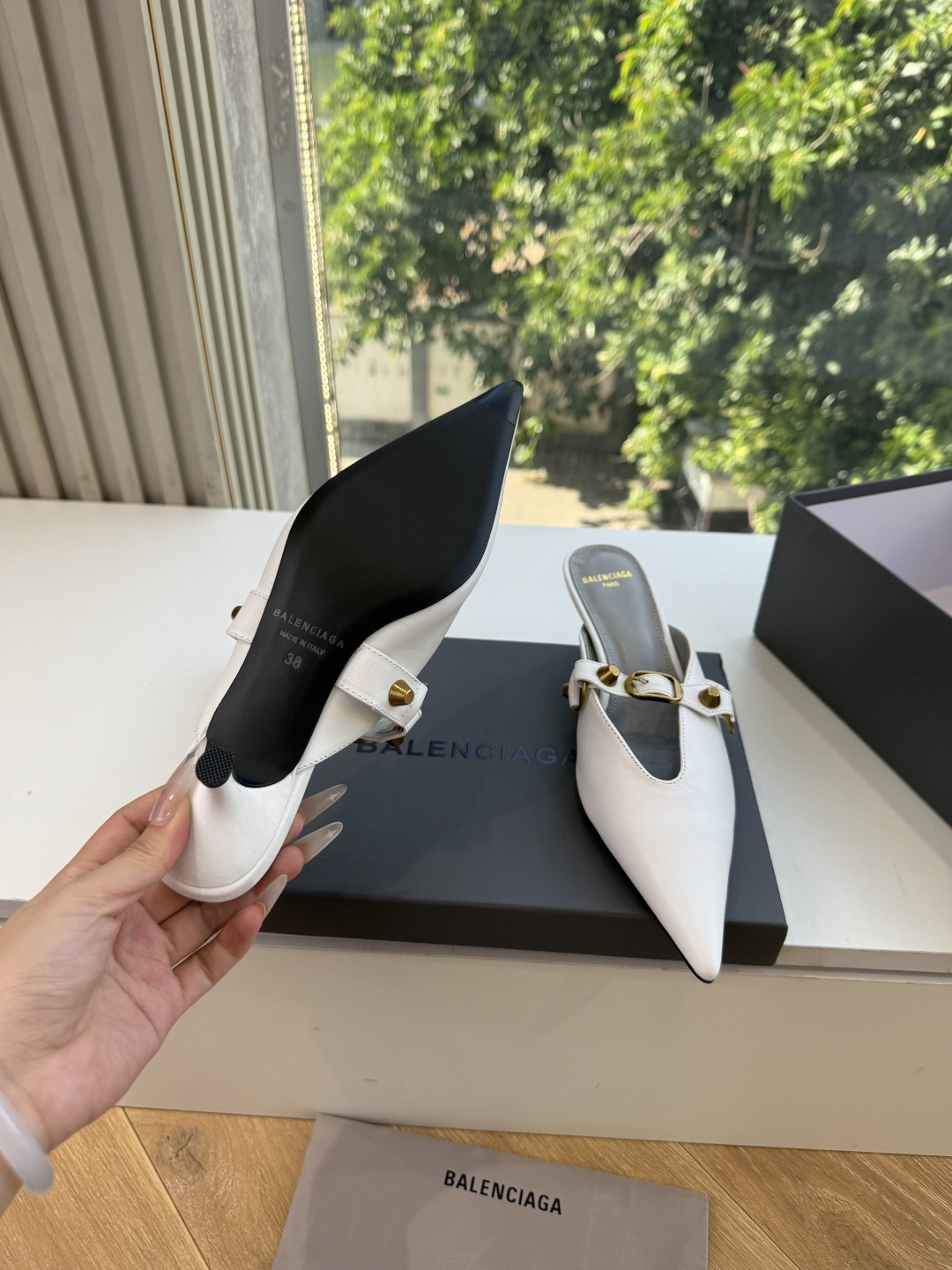 G289所见即所得Balenciag巴黎世家芭蕾高跟单鞋舞鞋巴黎世家非常经典的设计,高跟鞋非常性感,搭配狂野自我!不羁风 G289所见即所得Balenciag巴黎世家芭蕾高跟单鞋舞鞋巴黎世家非常经典的设计,高跟鞋非常性感,搭配狂野自我!不羁风
