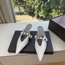 G289所见即所得Balenciag巴黎世家芭蕾高跟单鞋舞鞋巴黎世家非常经典的设计,高跟鞋非常性感,搭配狂野自我!不羁风 G289所见即所得Balenciag巴黎世家芭蕾高跟单鞋舞鞋巴黎世家非常经典的设计,高跟鞋非常性感,搭配狂野自我!不羁风