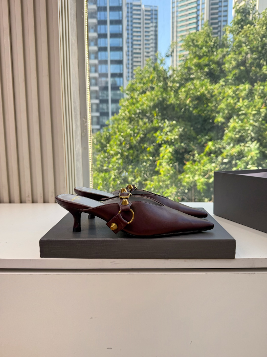 G289所见即所得Balenciag巴黎世家芭蕾高跟单鞋舞鞋巴黎世家非常经典的设计，高跟鞋非常性感，搭配狂野自我！不羁风