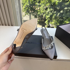 G289所见即所得Balenciag巴黎世家芭蕾高跟单鞋舞鞋巴黎世家非常经典的设计,高跟鞋非常性感,搭配狂野自我!不羁风 G289所见即所得Balenciag巴黎世家芭蕾高跟单鞋舞鞋巴黎世家非常经典的设计,高跟鞋非常性感,搭配狂野自我!不羁风