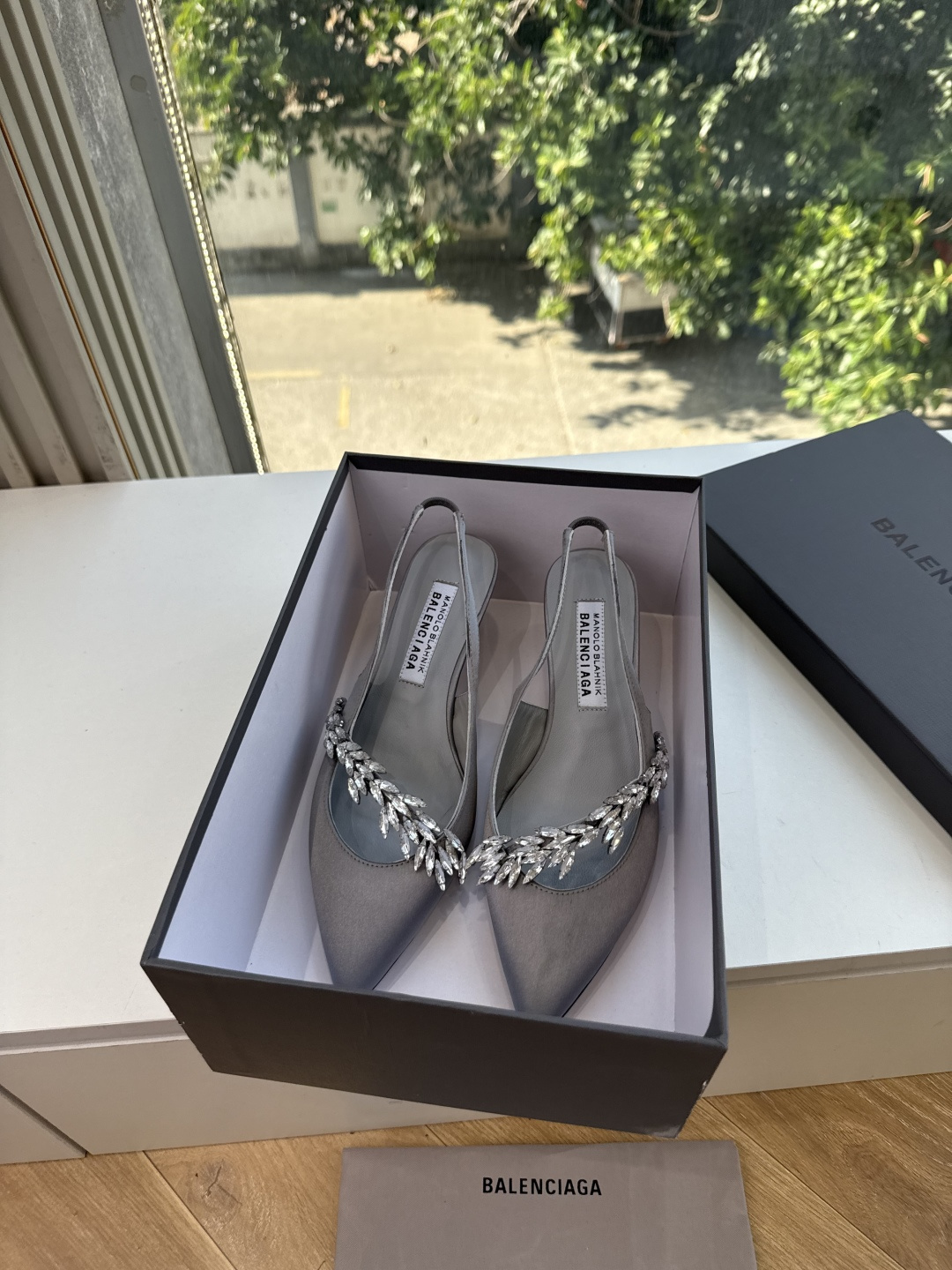 G289所见即所得Balenciag巴黎世家芭蕾高跟单鞋舞鞋巴黎世家非常经典的设计,高跟鞋非常性感,搭配狂野自我!不羁风 G289所见即所得Balenciag巴黎世家芭蕾高跟单鞋舞鞋巴黎世家非常经典的设计,高跟鞋非常性感,搭配狂野自我!不羁风