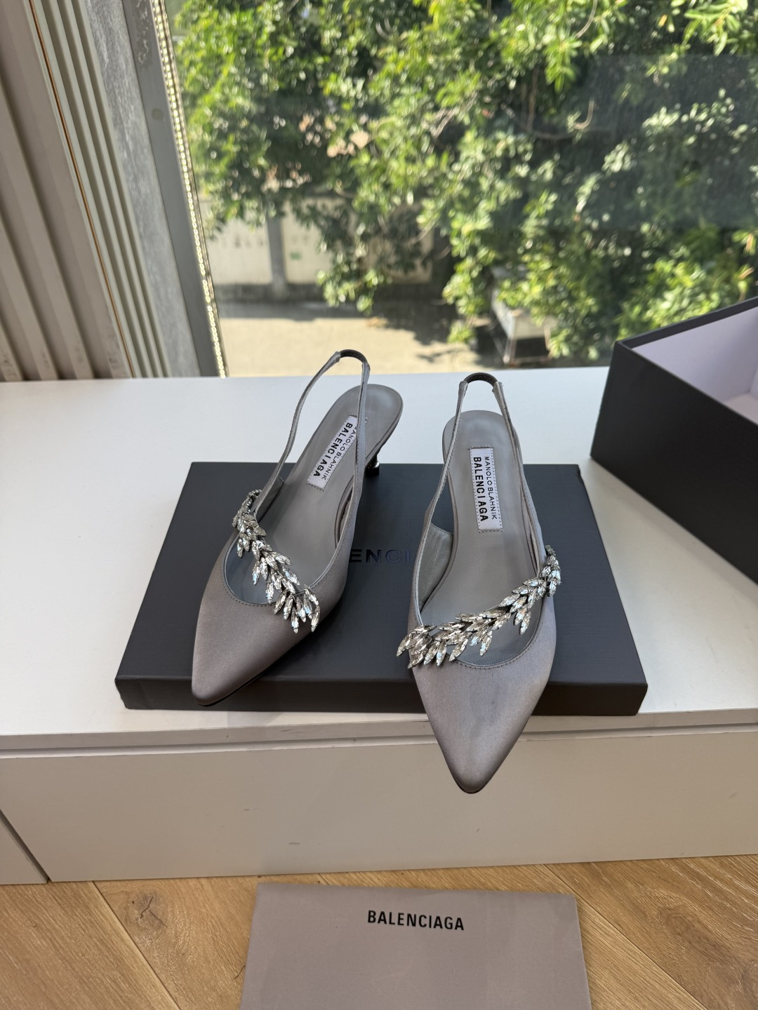 G289所见即所得Balenciag巴黎世家芭蕾高跟单鞋舞鞋巴黎世家非常经典的设计，高跟鞋非常性感，搭配狂野自我！不羁风