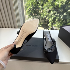 G289所见即所得Balenciag巴黎世家芭蕾高跟单鞋舞鞋巴黎世家非常经典的设计,高跟鞋非常性感,搭配狂野自我!不羁风 G289所见即所得Balenciag巴黎世家芭蕾高跟单鞋舞鞋巴黎世家非常经典的设计,高跟鞋非常性感,搭配狂野自我!不羁风