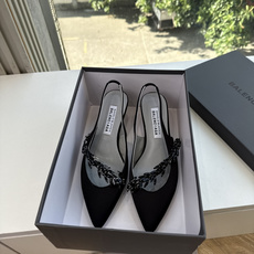 G289所见即所得Balenciag巴黎世家芭蕾高跟单鞋舞鞋巴黎世家非常经典的设计,高跟鞋非常性感,搭配狂野自我!不羁风 G289所见即所得Balenciag巴黎世家芭蕾高跟单鞋舞鞋巴黎世家非常经典的设计,高跟鞋非常性感,搭配狂野自我!不羁风
