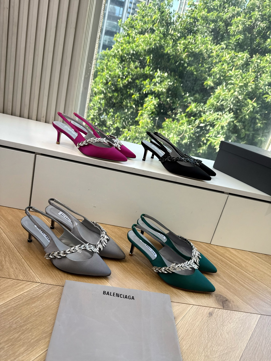 G289所见即所得Balenciag巴黎世家芭蕾高跟单鞋舞鞋巴黎世家非常经典的设计，高跟鞋非常性感，搭配狂野自我！不羁风