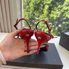 G289所见即所得Balenciag巴黎世家芭蕾高跟单鞋舞鞋巴黎世家非常经典的设计,高跟鞋非常性感,搭配狂野自我!不羁风 G289所见即所得Balenciag巴黎世家芭蕾高跟单鞋舞鞋巴黎世家非常经典的设计,高跟鞋非常性感,搭配狂野自我!不羁风