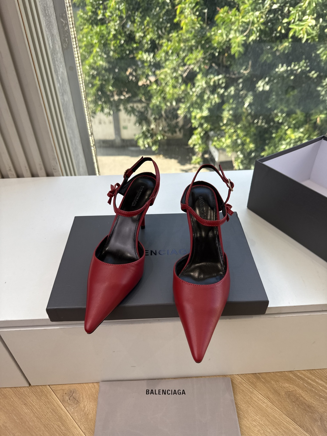 G289所见即所得Balenciag巴黎世家芭蕾高跟单鞋舞鞋巴黎世家非常经典的设计，高跟鞋非常性感，搭配狂野自我！不羁风