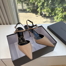 G289所见即所得Balenciag巴黎世家芭蕾高跟单鞋舞鞋巴黎世家非常经典的设计,高跟鞋非常性感,搭配狂野自我!不羁风 G289所见即所得Balenciag巴黎世家芭蕾高跟单鞋舞鞋巴黎世家非常经典的设计,高跟鞋非常性感,搭配狂野自我!不羁风