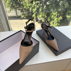G289所见即所得Balenciag巴黎世家芭蕾高跟单鞋舞鞋巴黎世家非常经典的设计,高跟鞋非常性感,搭配狂野自我!不羁风 G289所见即所得Balenciag巴黎世家芭蕾高跟单鞋舞鞋巴黎世家非常经典的设计,高跟鞋非常性感,搭配狂野自我!不羁风