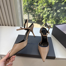 G289所见即所得Balenciag巴黎世家芭蕾高跟单鞋舞鞋巴黎世家非常经典的设计,高跟鞋非常性感,搭配狂野自我!不羁风 G289所见即所得Balenciag巴黎世家芭蕾高跟单鞋舞鞋巴黎世家非常经典的设计,高跟鞋非常性感,搭配狂野自我!不羁风
