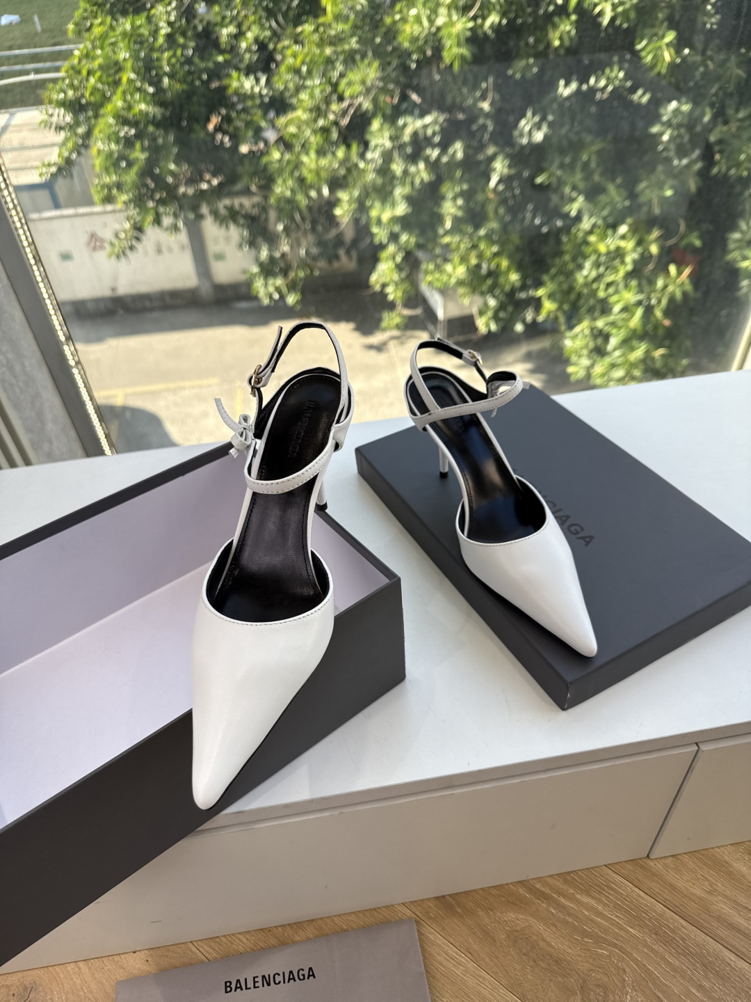 G289所见即所得Balenciag巴黎世家芭蕾高跟单鞋舞鞋巴黎世家非常经典的设计，高跟鞋非常性感，搭配狂野自我！不羁风