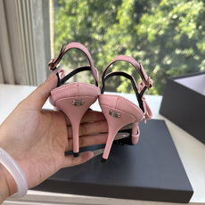 G289所见即所得Balenciag巴黎世家芭蕾高跟单鞋舞鞋巴黎世家非常经典的设计,高跟鞋非常性感,搭配狂野自我!不羁风 G289所见即所得Balenciag巴黎世家芭蕾高跟单鞋舞鞋巴黎世家非常经典的设计,高跟鞋非常性感,搭配狂野自我!不羁风