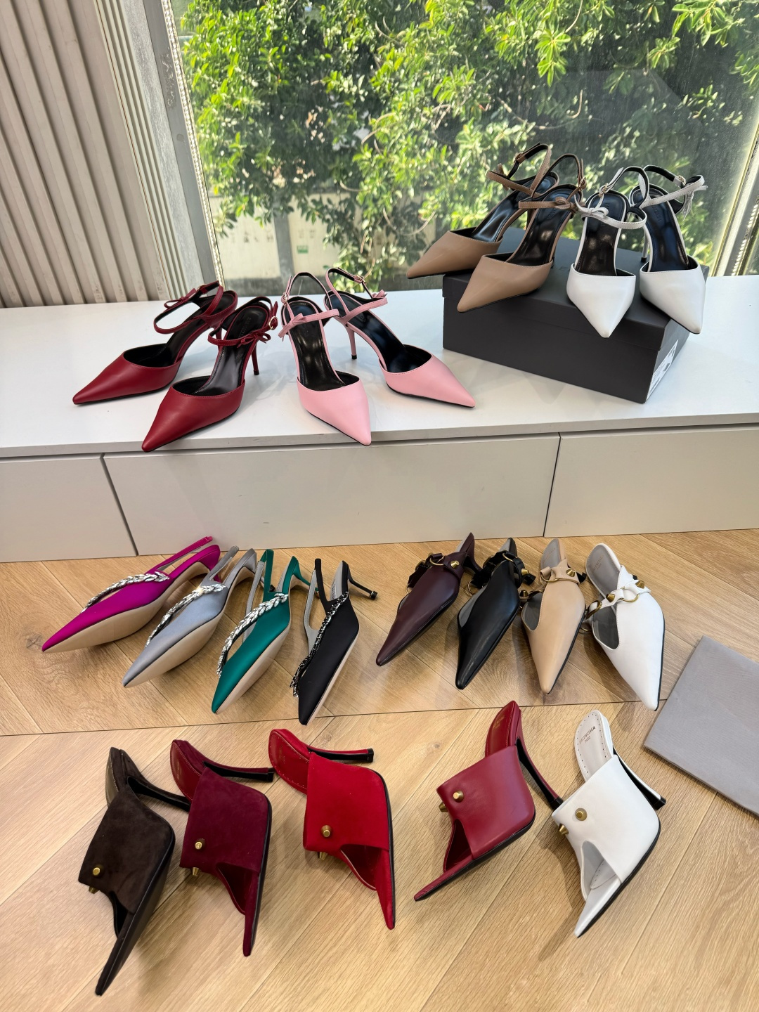 G289所见即所得Balenciag巴黎世家芭蕾高跟单鞋舞鞋巴黎世家非常经典的设计,高跟鞋非常性感,搭配狂野自我!不羁风 G289所见即所得Balenciag巴黎世家芭蕾高跟单鞋舞鞋巴黎世家非常经典的设计,高跟鞋非常性感,搭配狂野自我!不羁风