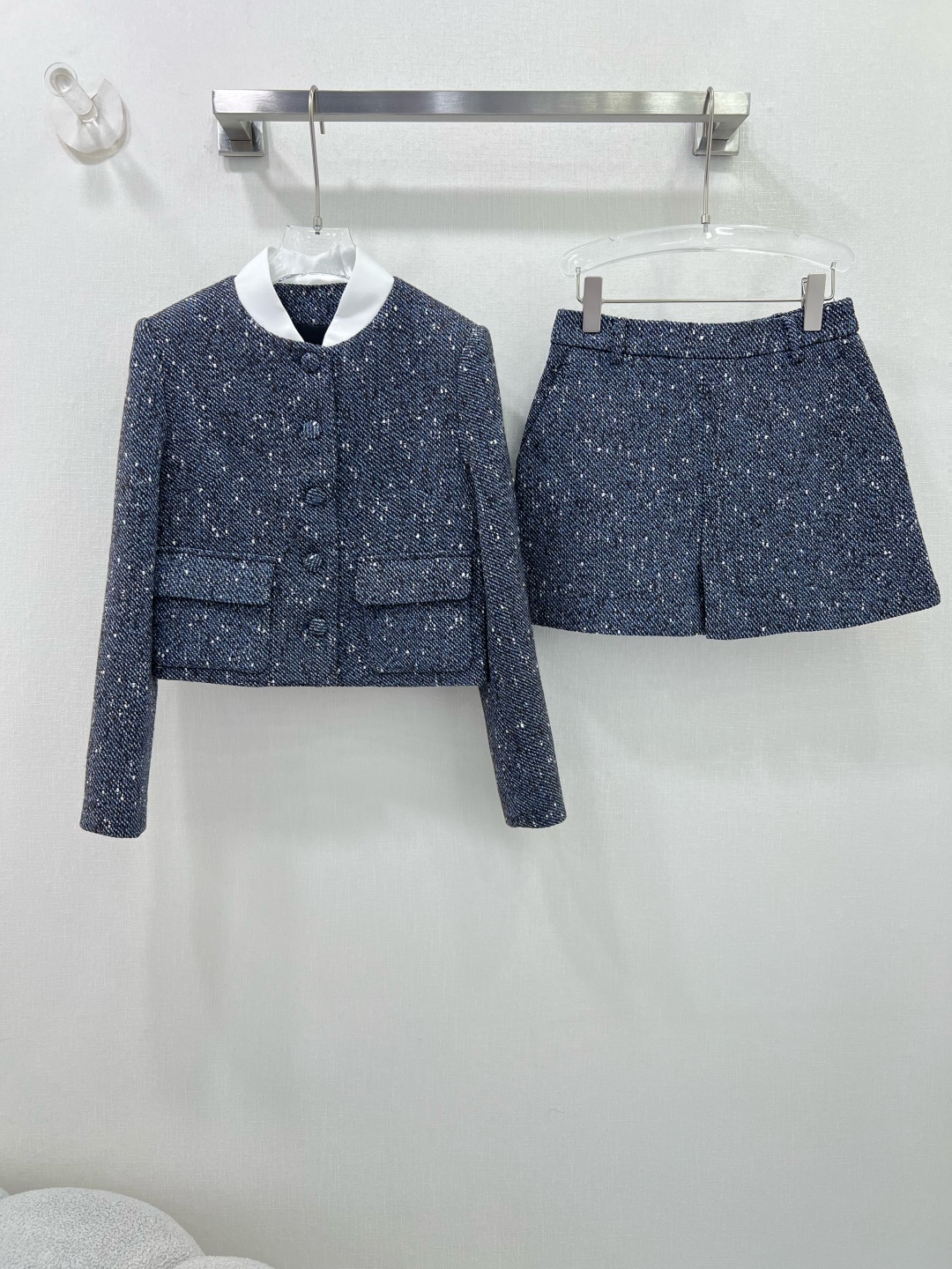Elegant Half Skirt with Plumbology and Heavy Work – Classic and Stylish Design - 图片 9