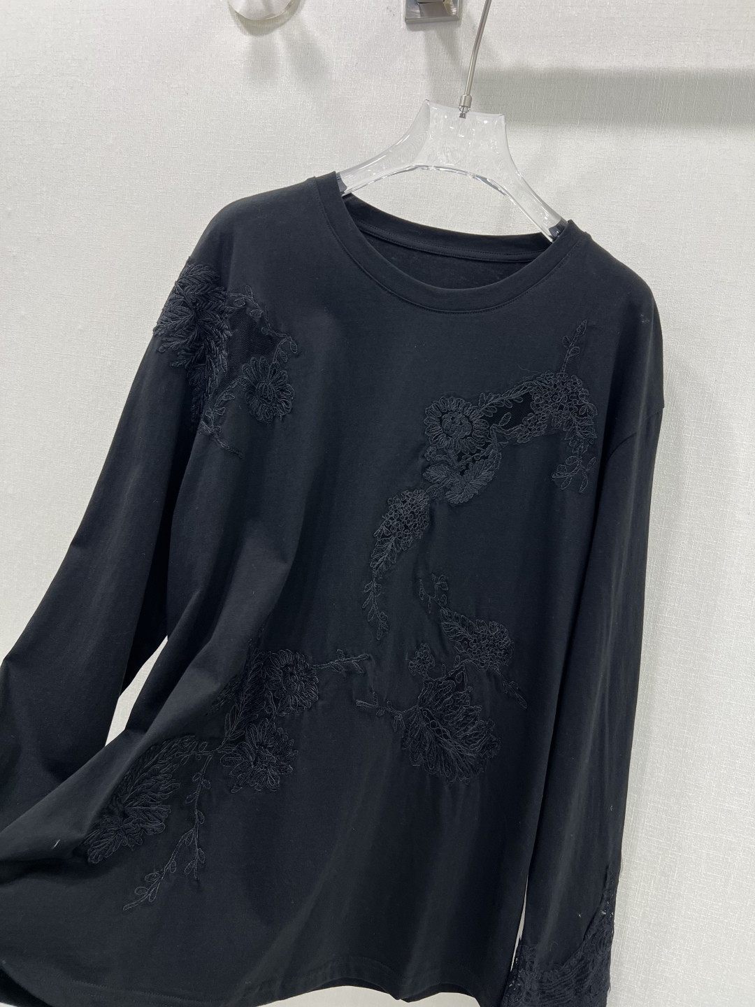 Stylish Female Suit by Ermanno Scervino: New Spring Collection with Premium Quality. - 图片 6