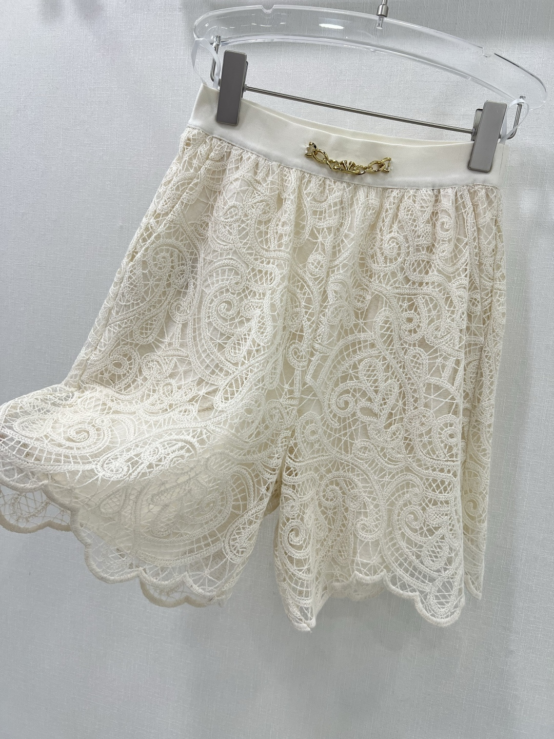 Stylish Women’s Suit with French Lace Shorts and V-String – Valentin Warren/Tennu 25 - 图片 5