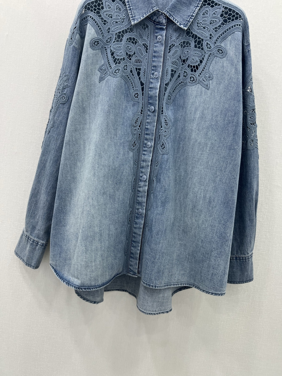 Ermanno Scervino P1047: King of Lace Slash-and-Tip Shirt with Water Embroidery - 图片 5