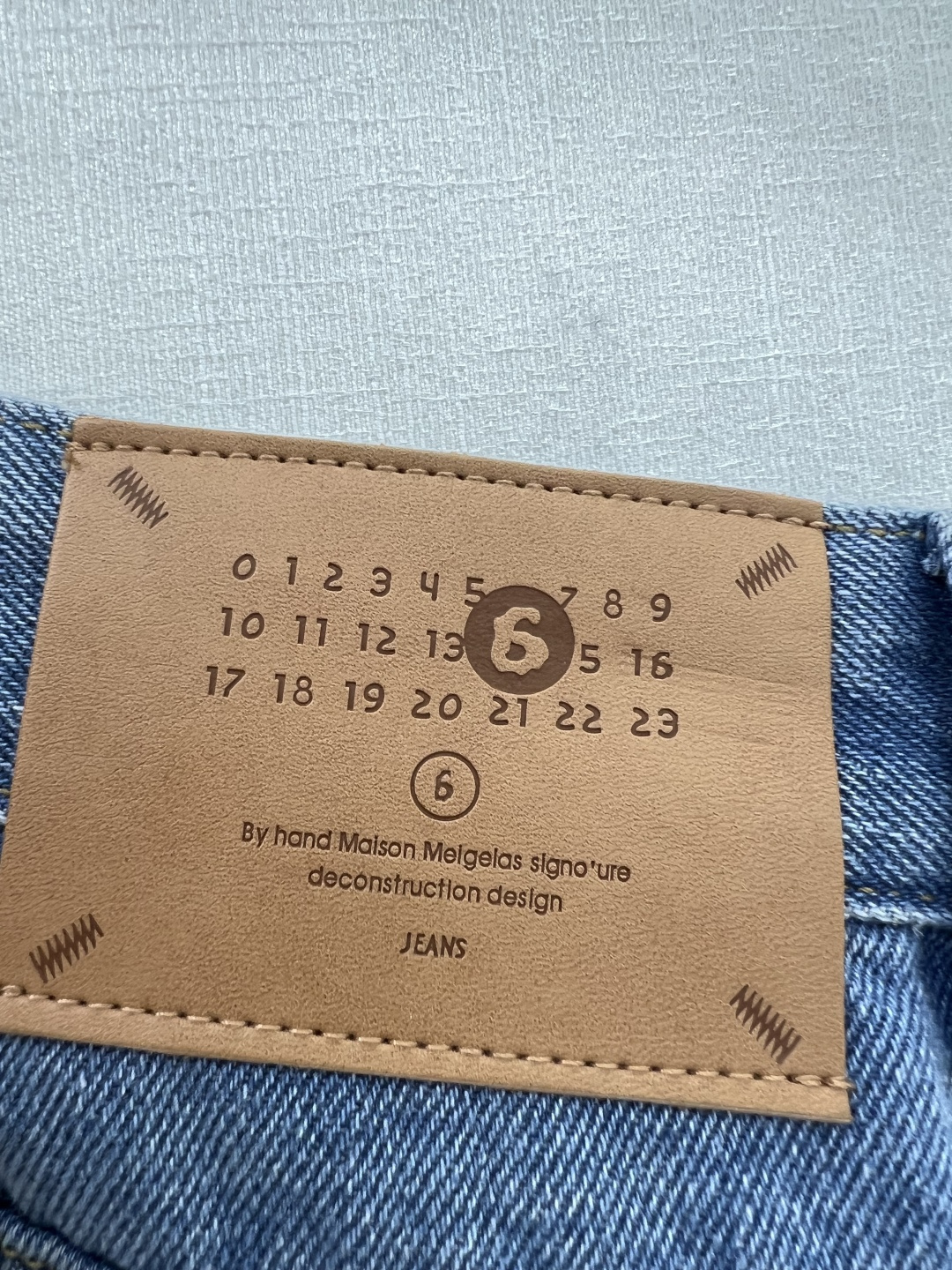 Fashionable Women’s Suit: P403 Original Scavenging Style with MM6 Jeans and South Korean Orni - 图片 6