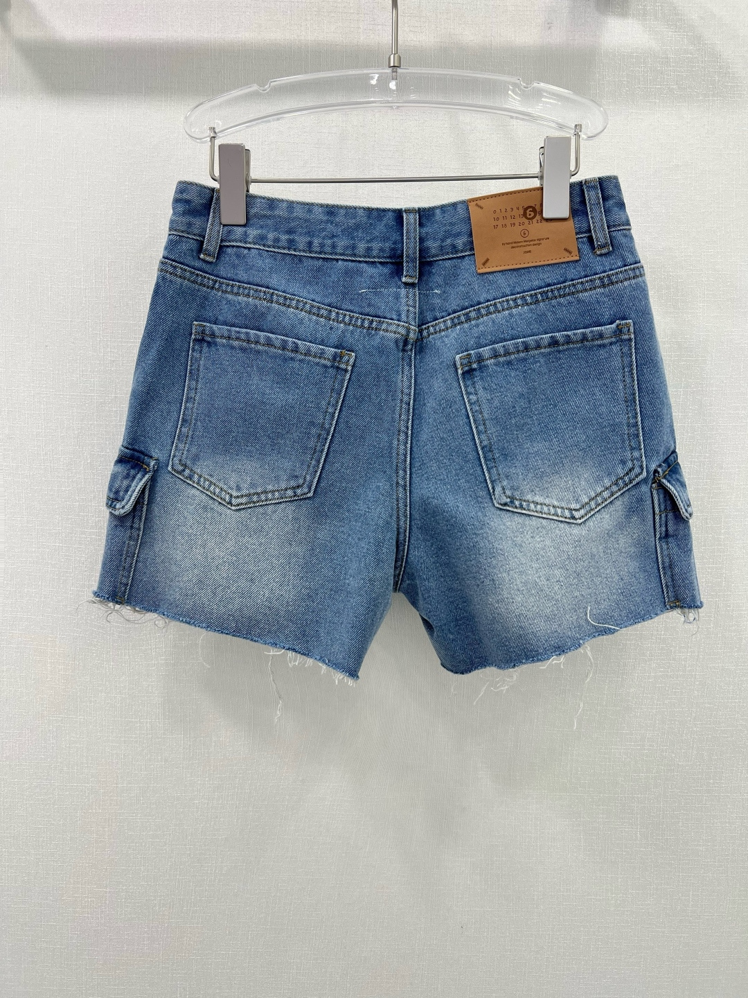 Fashionable Women’s Suit: P403 Original Scavenging Style with MM6 Jeans and South Korean Orni - 图片 8