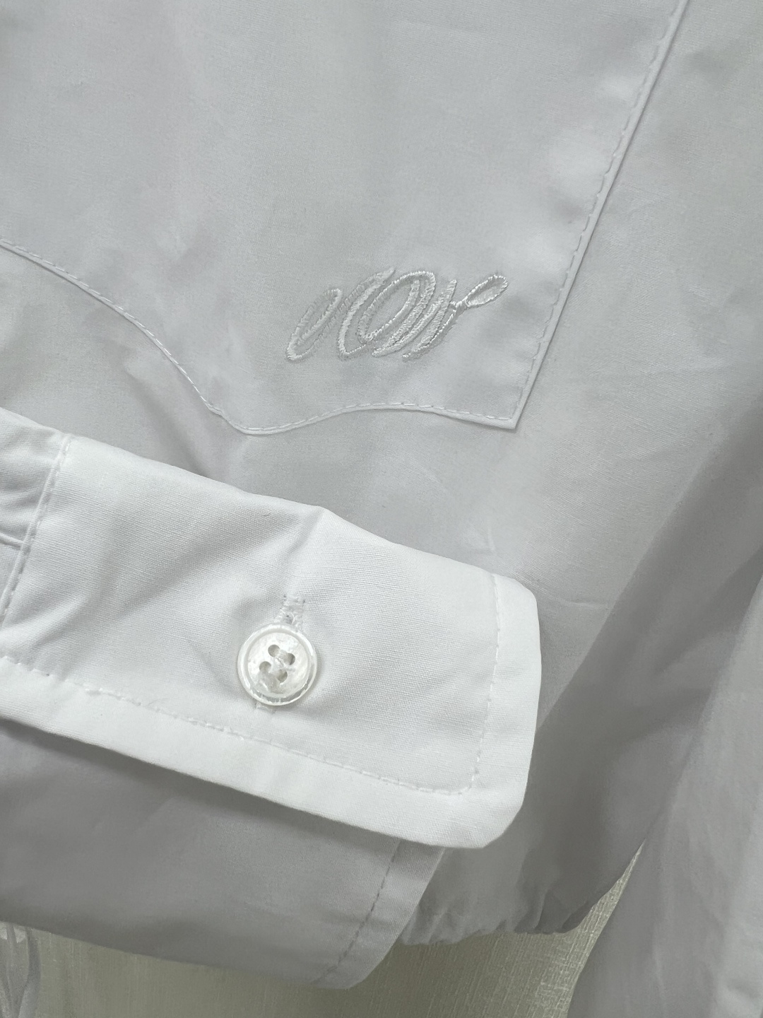 Original Scavenger Dress: Alex Wang White Shirt with Luxe Logo Embroidery - 图片 5