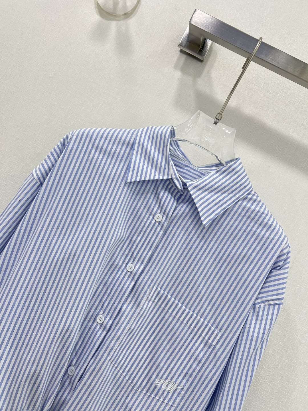 “Original Scavenger Dress Paired with New High-Level White Shirt by Alex Wang” - 图片 3