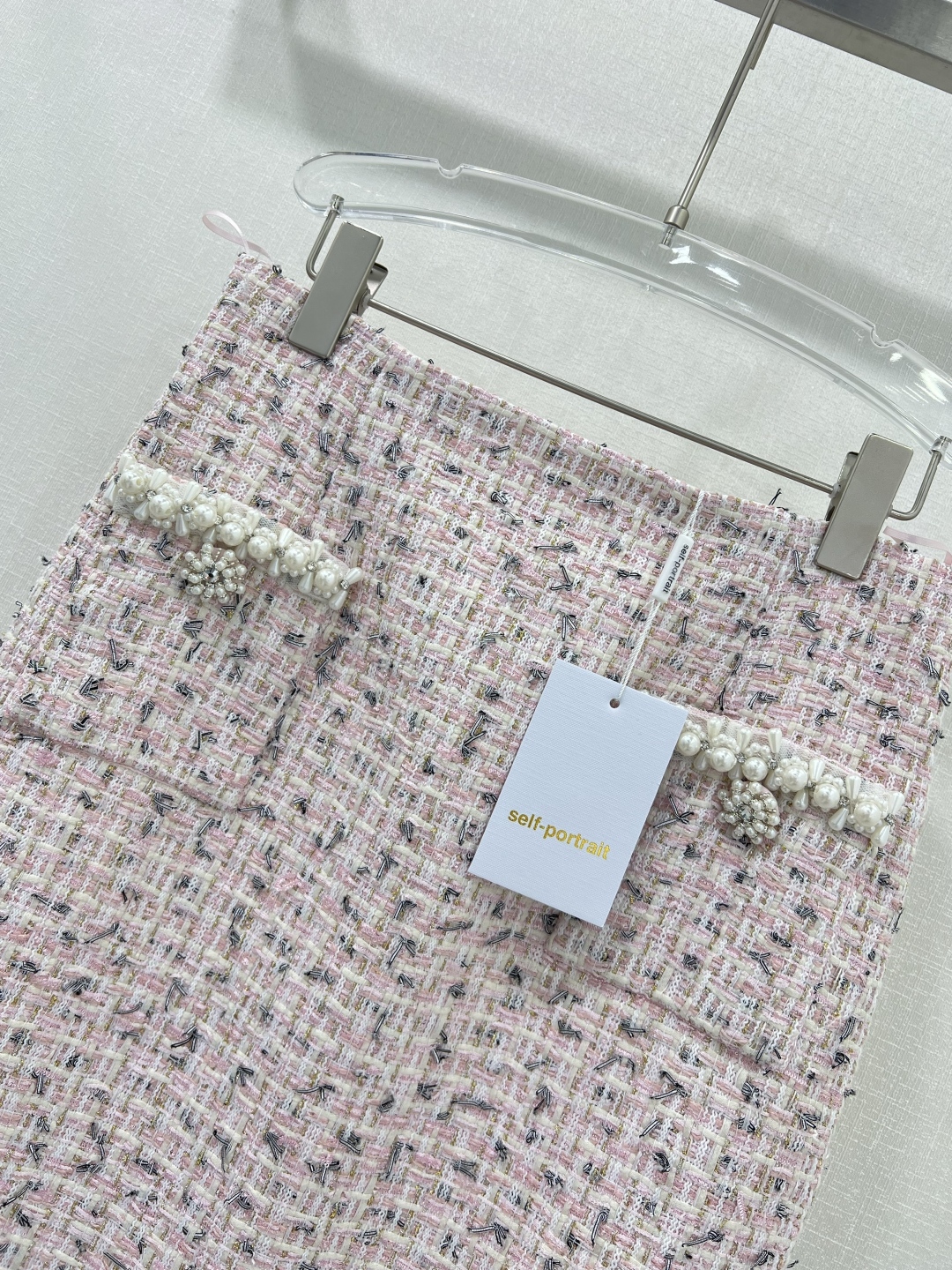 Fashion Alert: Selfportrai’s Latest P771 Stingy Dress with Tweed Details - 图片 2