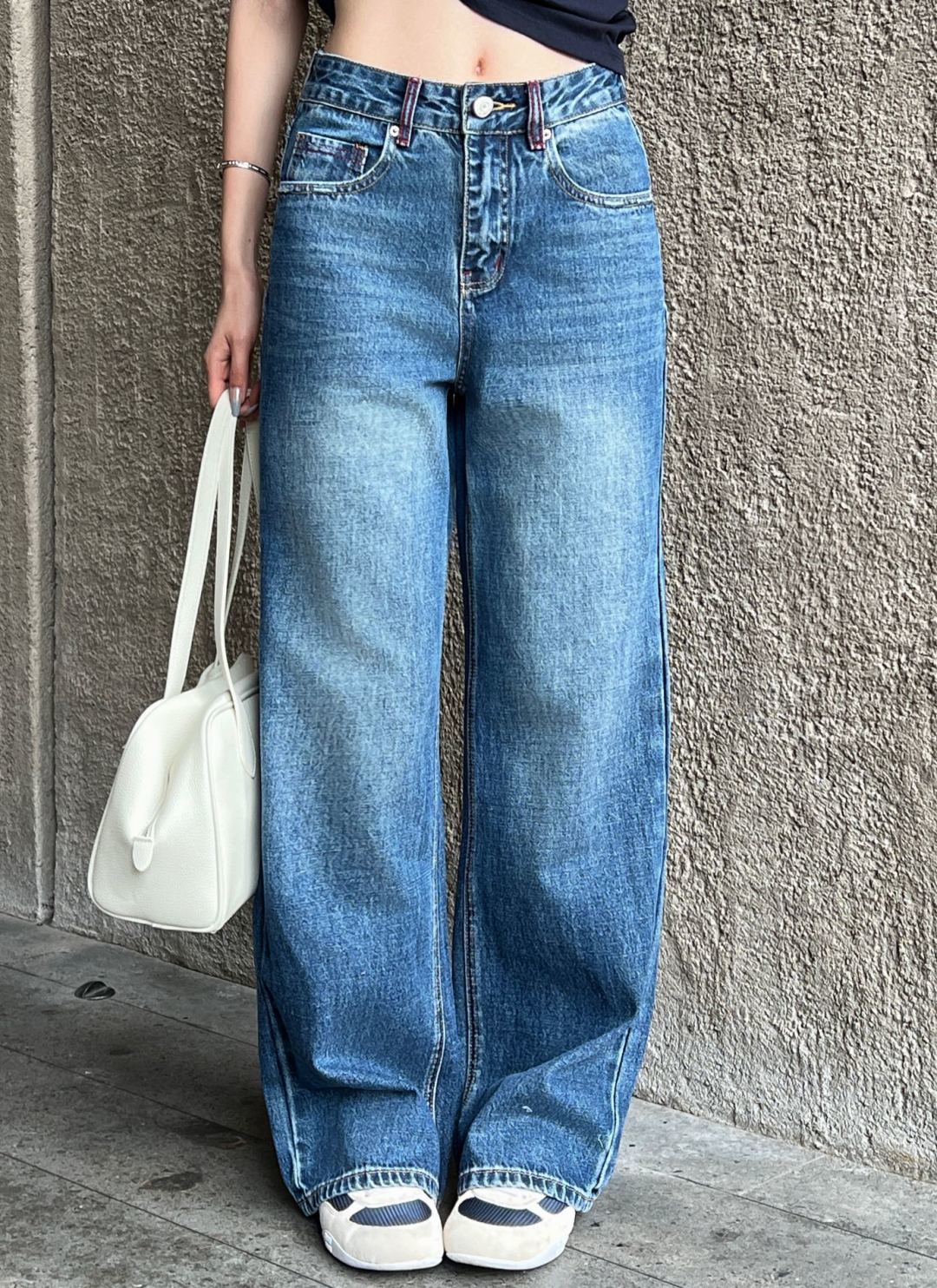 NO:801671,The set of upper body pictures includes,,19860909上身图 一套有,,,Women's clothing