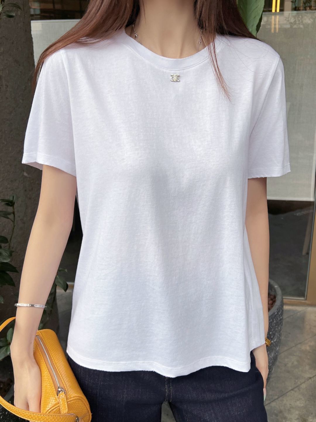 NO:801658,The set of upper body pictures includes,,19860909上身图 一套有,,,Women's clothing