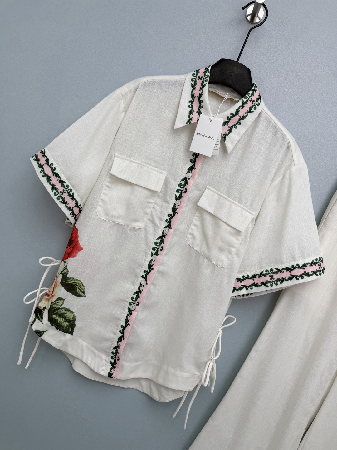 Костюм Zimmermann с розовым принтом