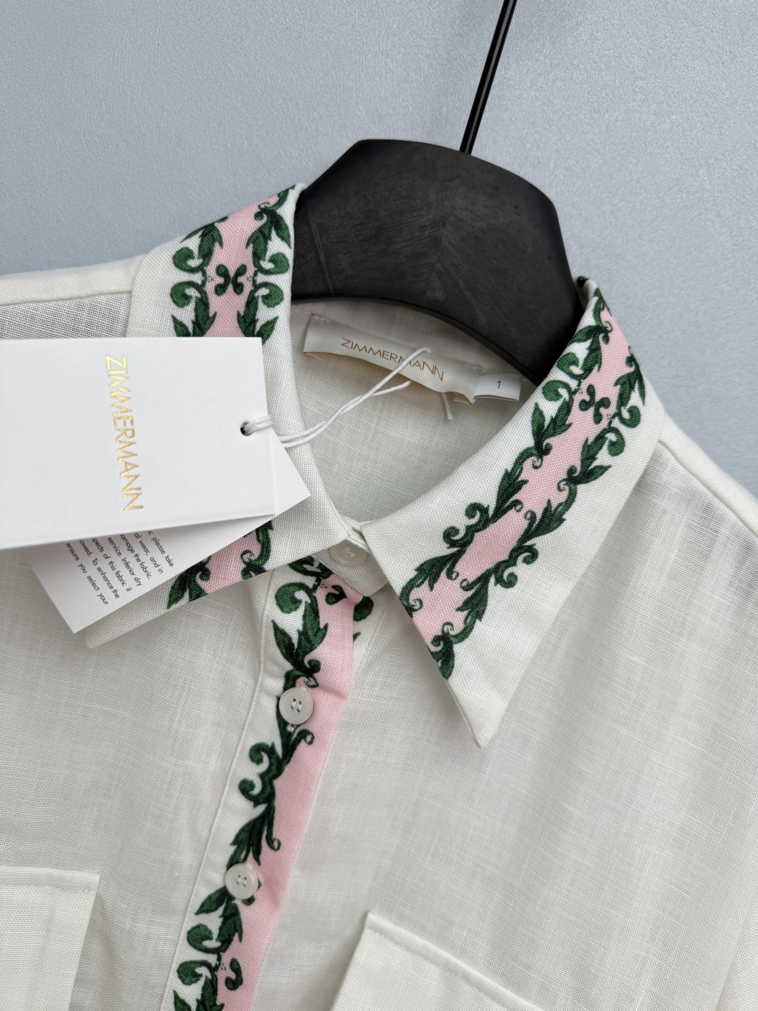 Костюм Zimmermann с розовым принтом