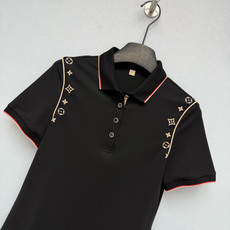 🔥🔥Louis Vuitto*26新款Monogram印花Polo衫 肩线位置的Monogram元素印花 🔥🔥Louis Vuitto*26新款Monogram印花Polo衫 肩线位置的Monogram元素印花