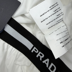 🔥🔥Prad*26新款蝴蝶结A字半裙 腰头字母弹力织带 裙身分布的同色系蝴蝶结,为简约的半裙增添了甜酷少 🔥🔥Prad*26新款蝴蝶结A字半裙 腰头字母弹力织带 裙身分布的同色系蝴蝶结,为简约的半裙增添了甜酷少