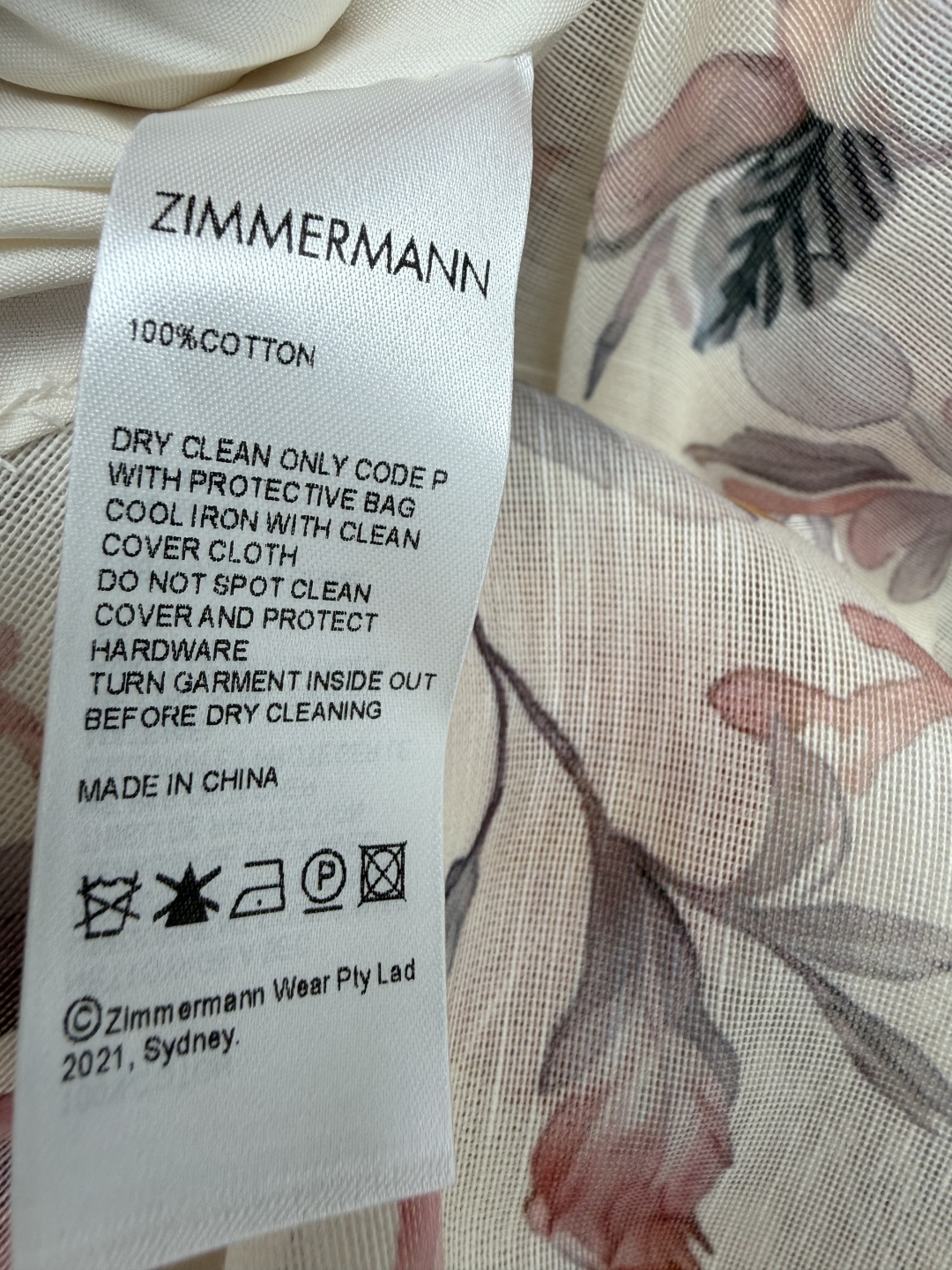 🔥🔥Zimmermann 26新款花鸟印花束腰连衣裙 方领+泡泡袖，大方领设计露出精致锁骨，搭配短款泡泡