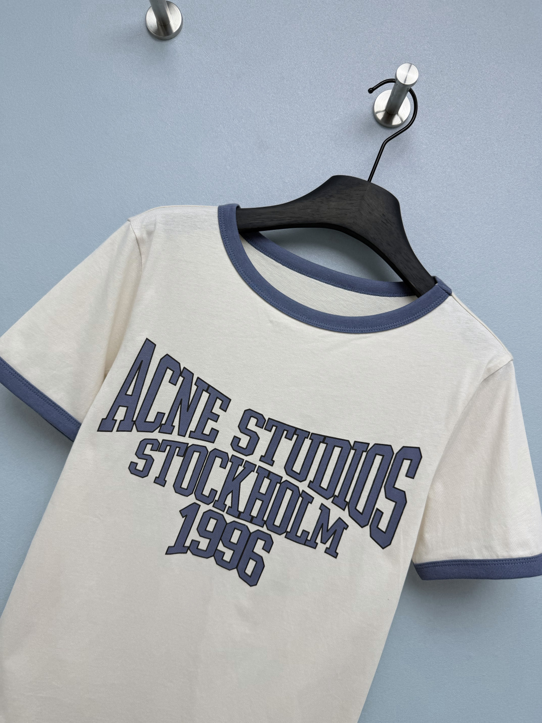 아크네스튜디오 여성 반팔 132118 Acne Studios T Shirt 썸네일 이미지