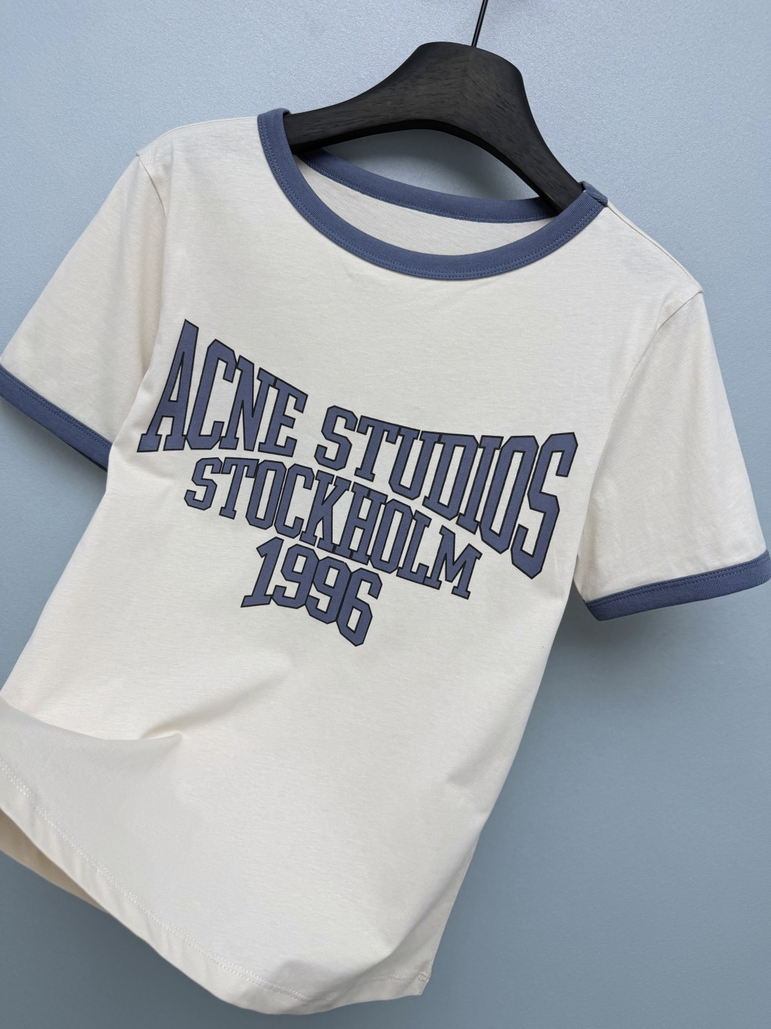 아크네스튜디오 여성 반팔 132118 Acne Studios T Shirt 썸네일 이미지