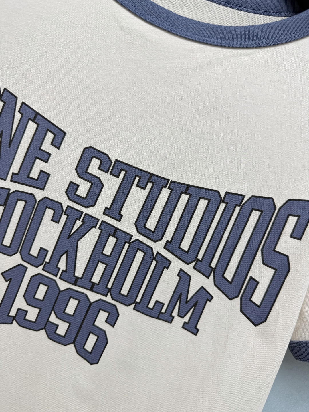 아크네스튜디오 여성 반팔 132118 Acne Studios T Shirt 썸네일 이미지