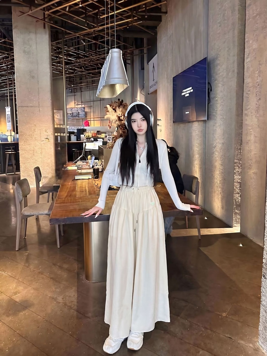 NO:947023,model pictures,Prada-clothing,prada,19860909模特图,普拉达-服装,prada,,Women's clothing