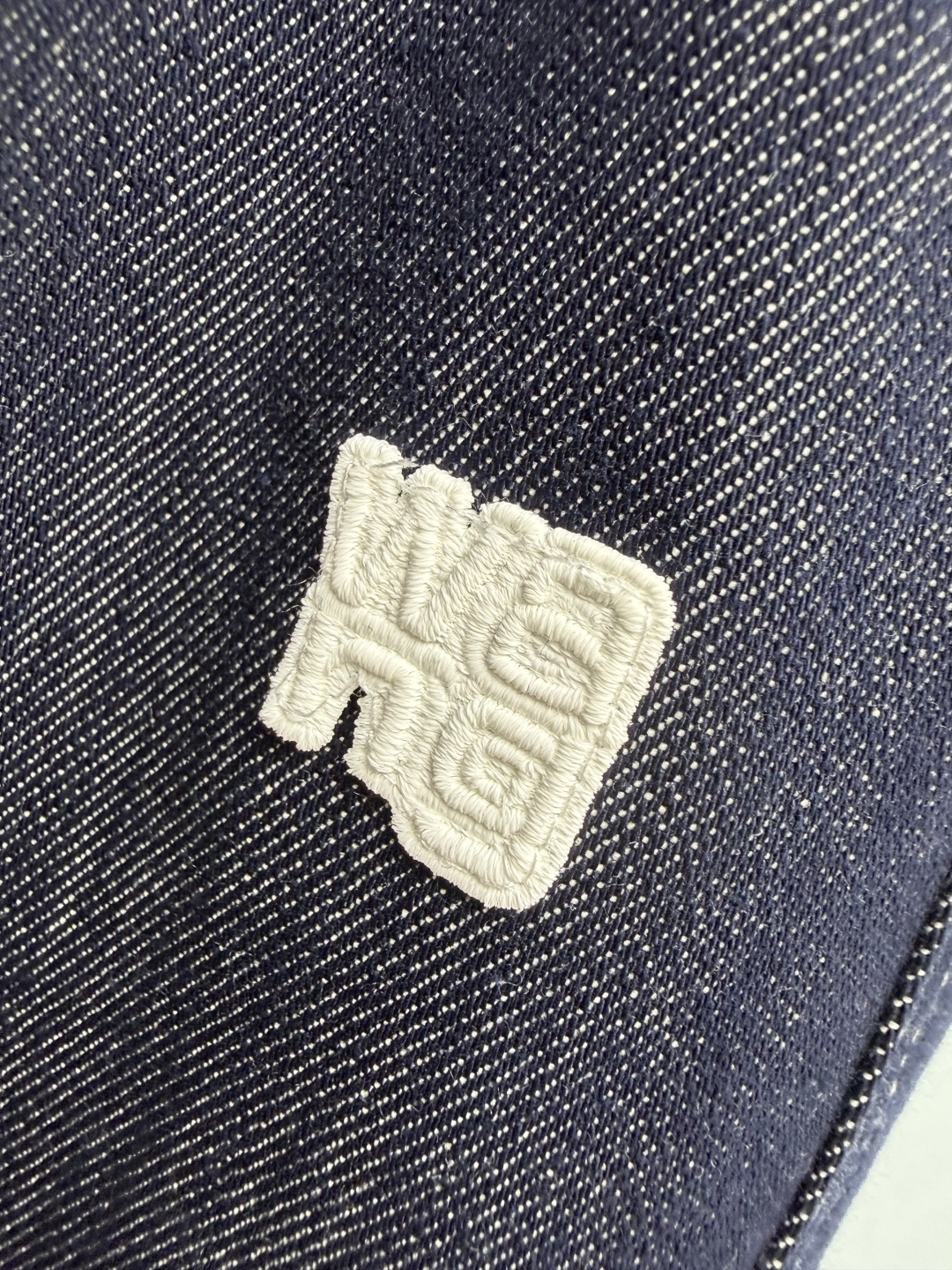 🔥🔥AW*字母织带双层腰抽绳阔腿牛仔裤 天丝软牛仔面料,告别硬牛仔笨重感,垂顺轻盈,夏天穿着清爽透气。双层织带腰头,品牌 🔥🔥AW*字母织带双层腰抽绳阔腿牛仔裤 天丝软牛仔面料,告别硬牛仔笨重感,垂顺轻盈,夏天穿着清爽透气。双层织带腰头,品牌