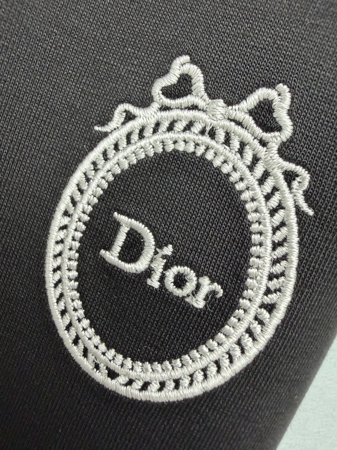 🔥🔥Dio*新款腰头字母打底裤 时髦懒人神裤🖤经典黑色裤身，黑白撞色宽腰头印满字母，腰头直接露出来就很有看点✨裤身还有精