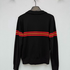 🔥🔥Miu*新款复古条纹开衫🍂学院少女感拿捏住,永远可以相信Miu的学院风!Polo小翻领设计自带复古滤镜,短款版型轻松 🔥🔥Miu*新款复古条纹开衫🍂学院少女感拿捏住,永远可以相信Miu的学院风!Polo小翻领设计自带复古滤镜,短款版型轻松