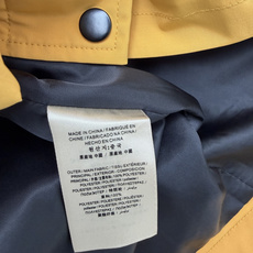 🔥🔥BUR*早秋新款氛围感工装外套 多重工装口袋设计,臂袋+下摆大贴袋,实用性拉满。可立领可翻领设计利落大气,拉链加按扣 🔥🔥BUR*早秋新款氛围感工装外套 多重工装口袋设计,臂袋+下摆大贴袋,实用性拉满。可立领可翻领设计利落大气,拉链加按扣