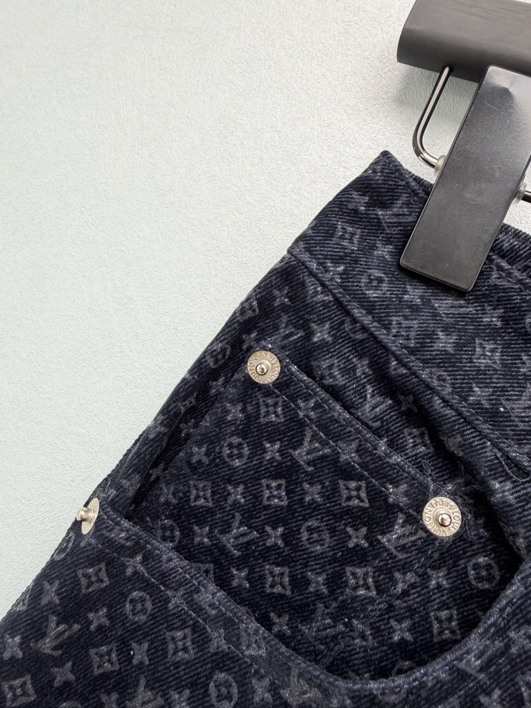 Брюки Louis Vuitton