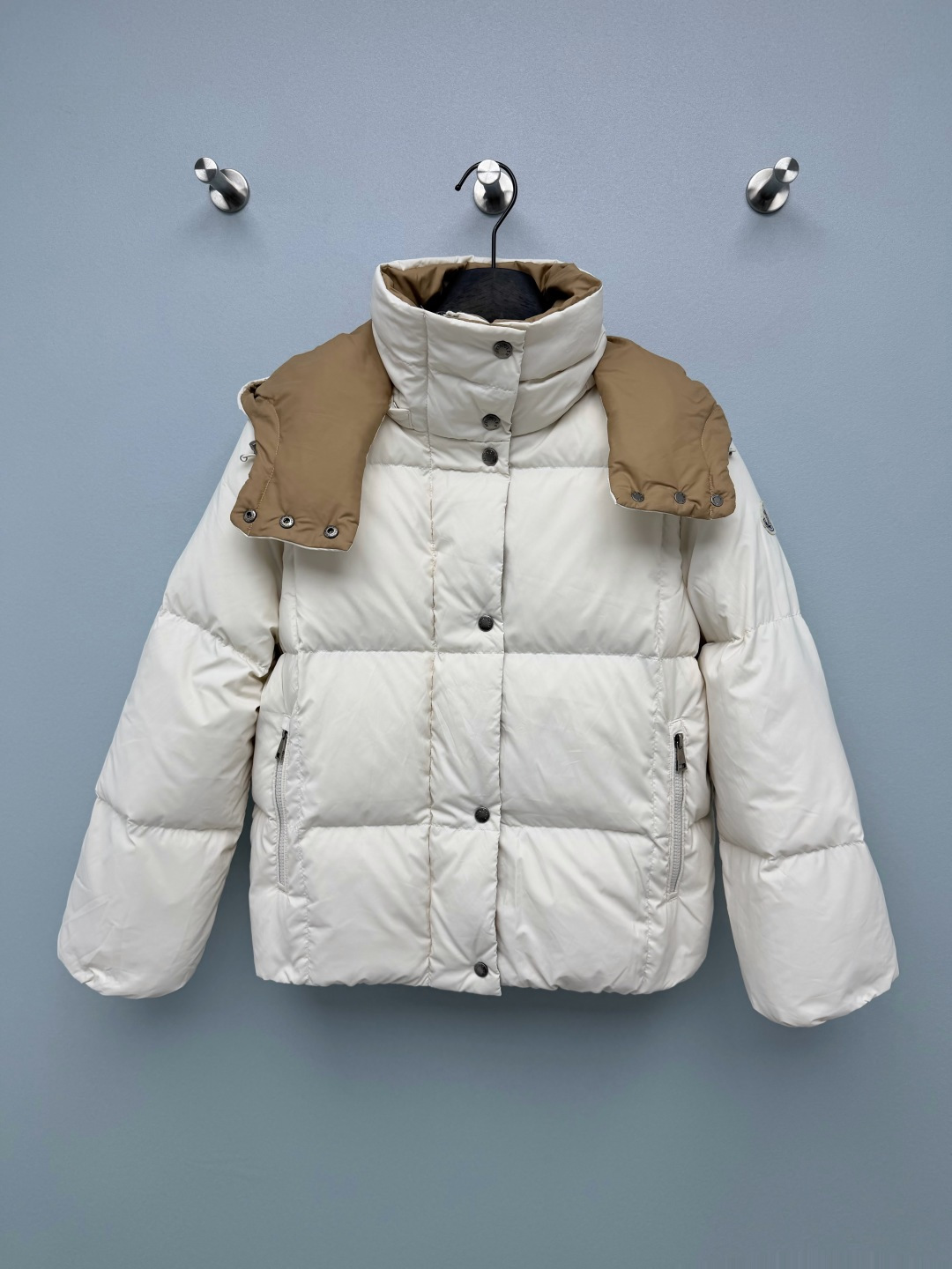 Пуховик Moncler