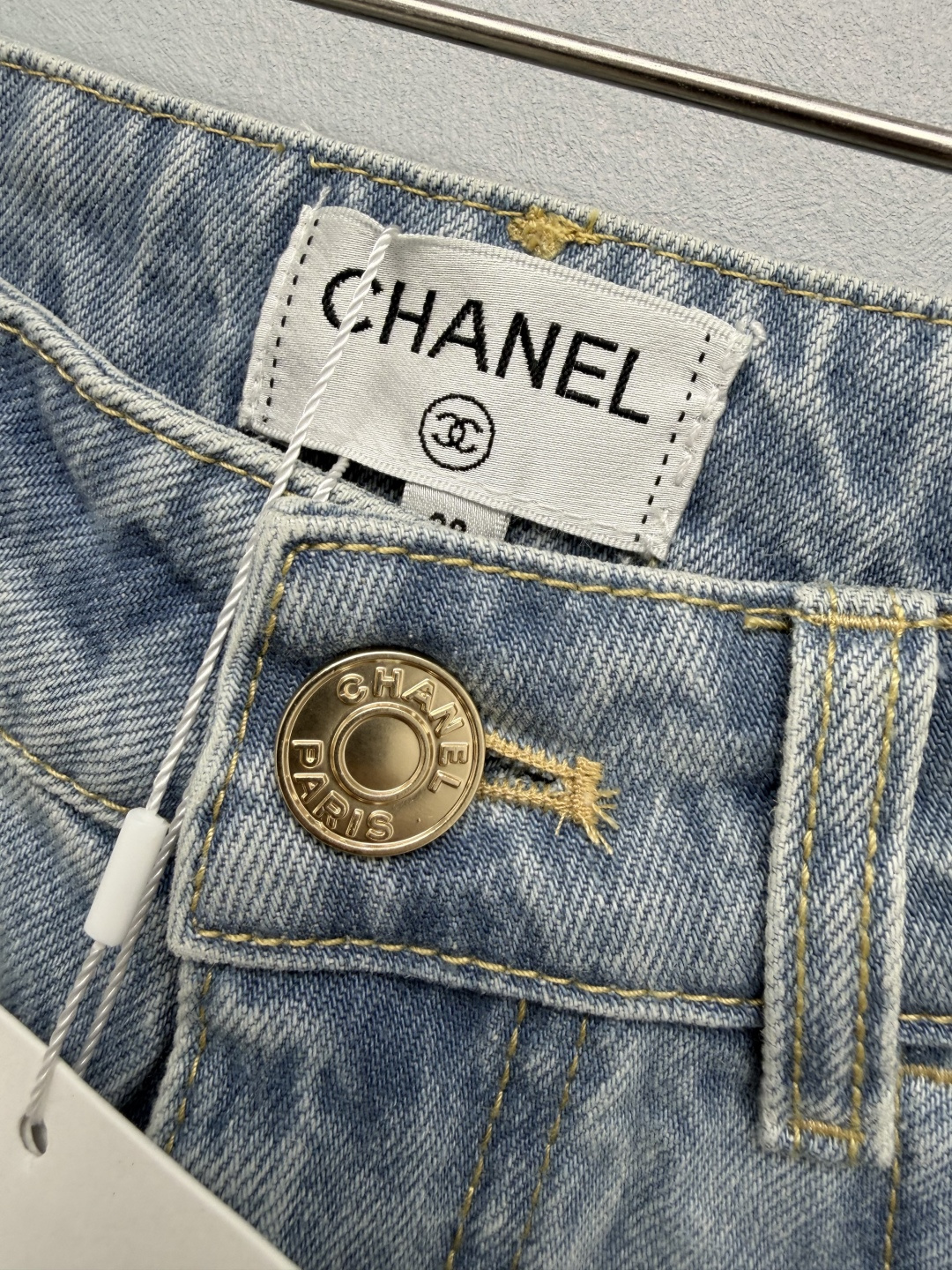 Джинсы Chanel