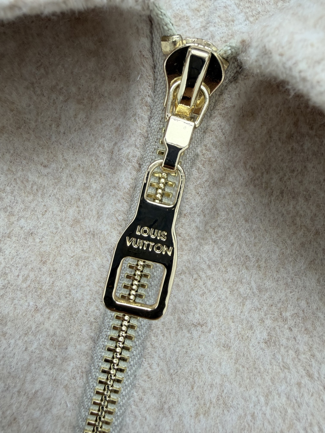 Жилет Louis Vuitton